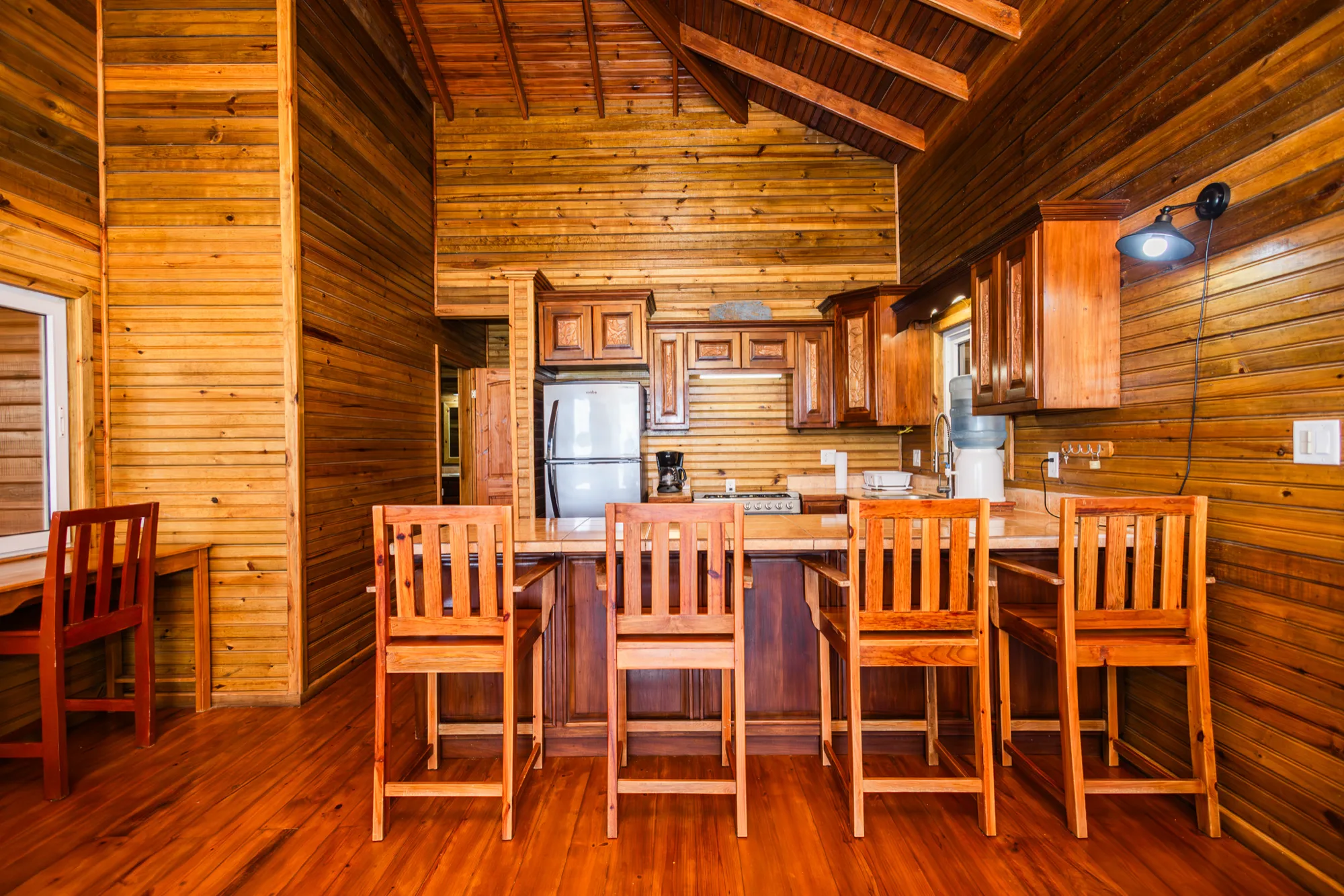 Sunrise Point Retreat — interior photo 4 of 11