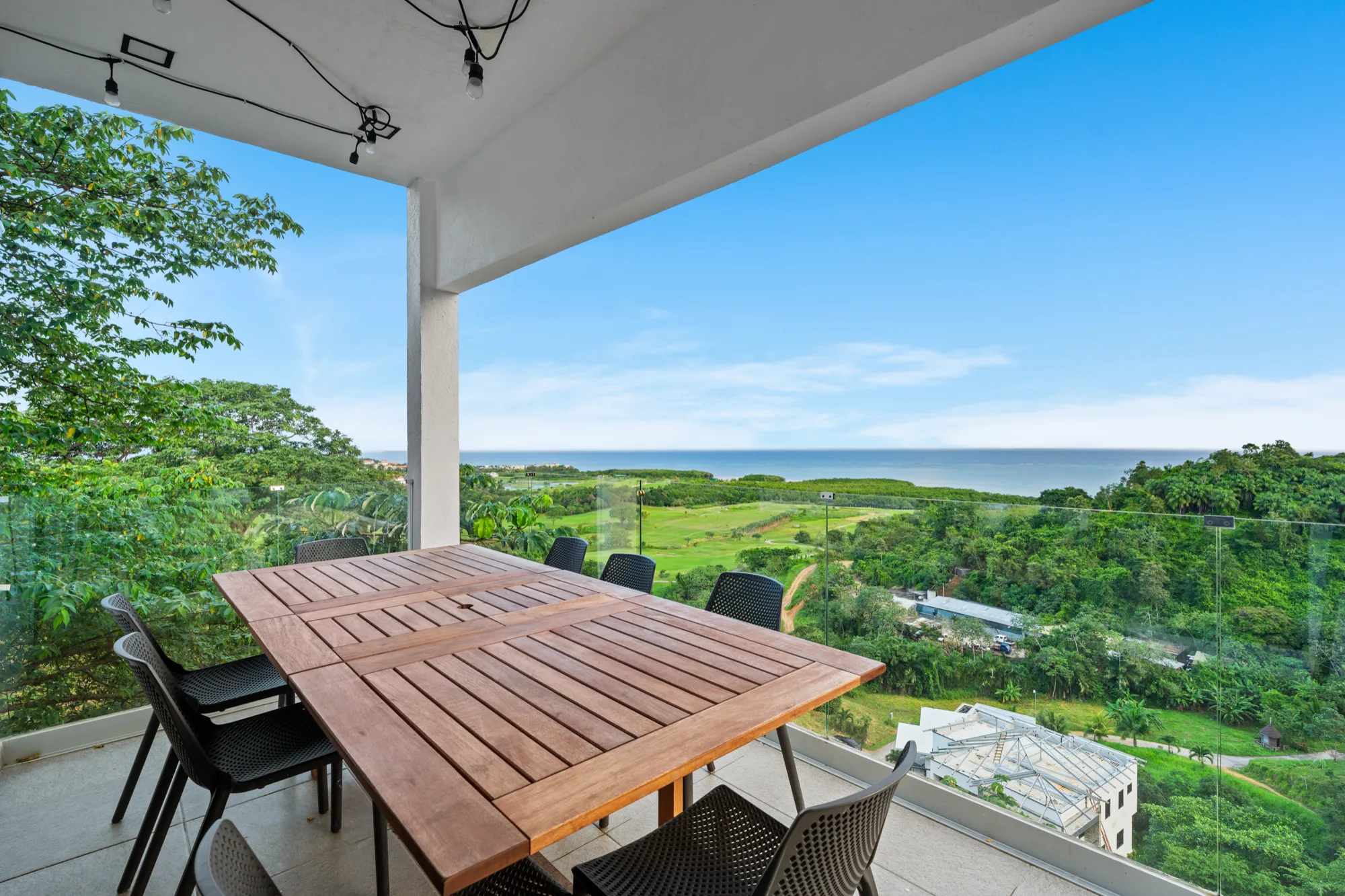 Endless Island Horizons — exterior photo 4 of 43