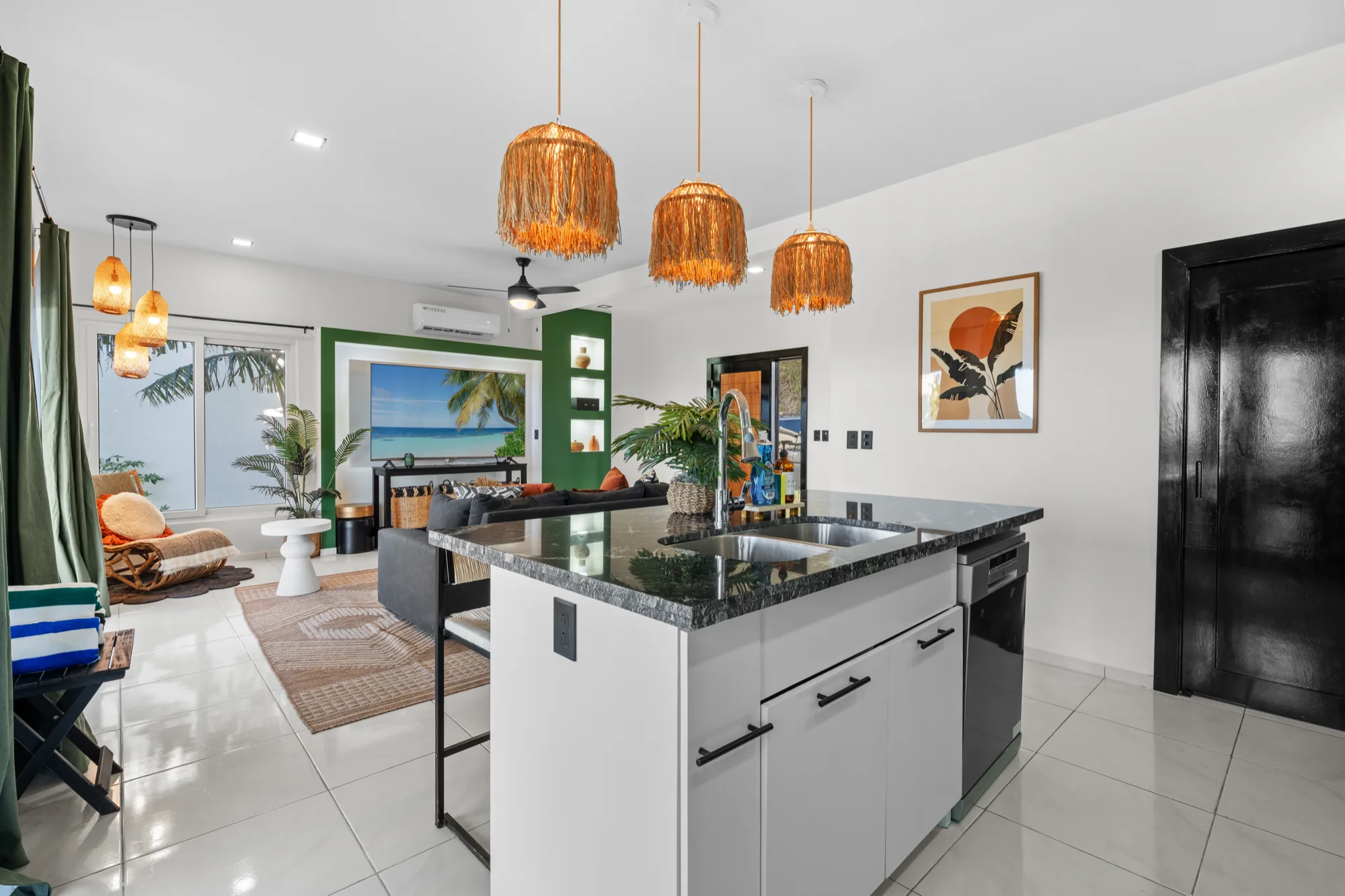 Endless Island Horizons — interior photo 14 of 34