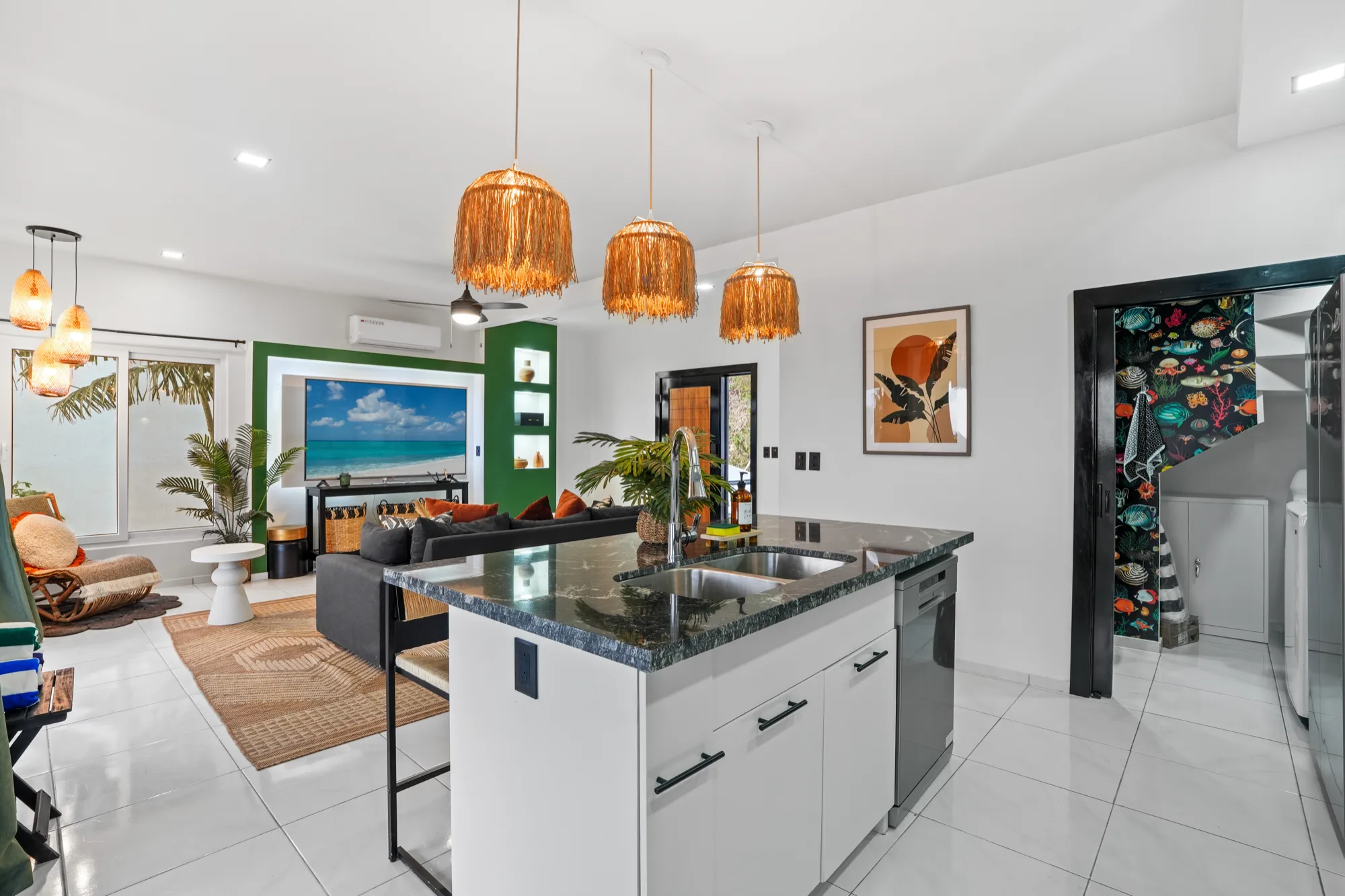 Endless Island Horizons — interior photo 15 of 34