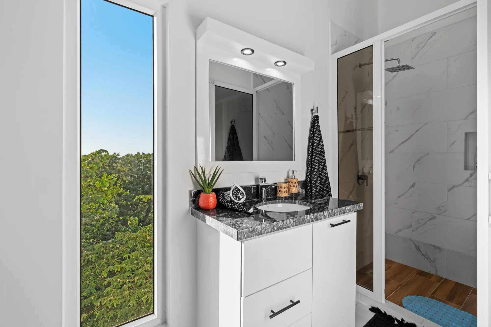 Endless Island Horizons — interior photo 25 of 34