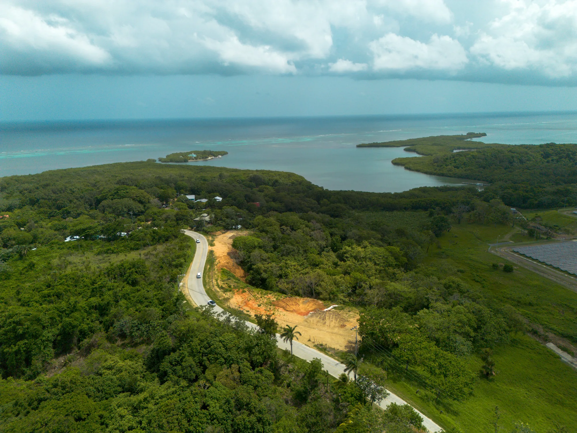 Man O War Cay, 1 Acre Roadside Lot
