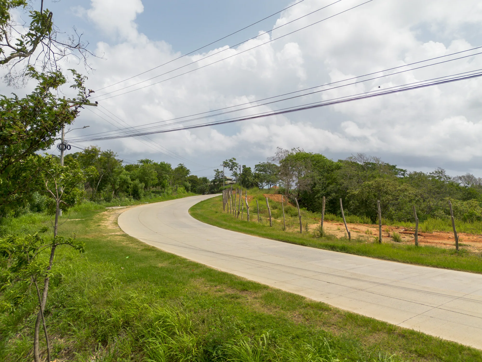 Man O War Cay, 1 Acre Roadside Lot — exterior photo 6 of 10
