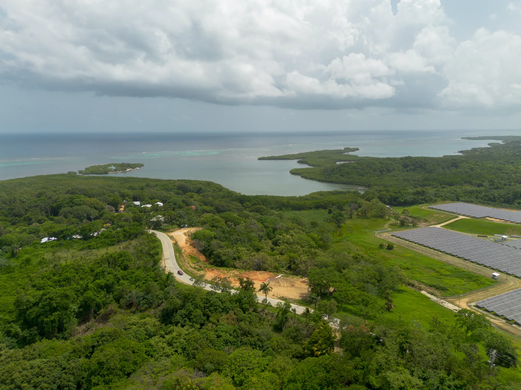 Man O War Cay, 1 Acre Roadfront — exterior photo 8 of 10