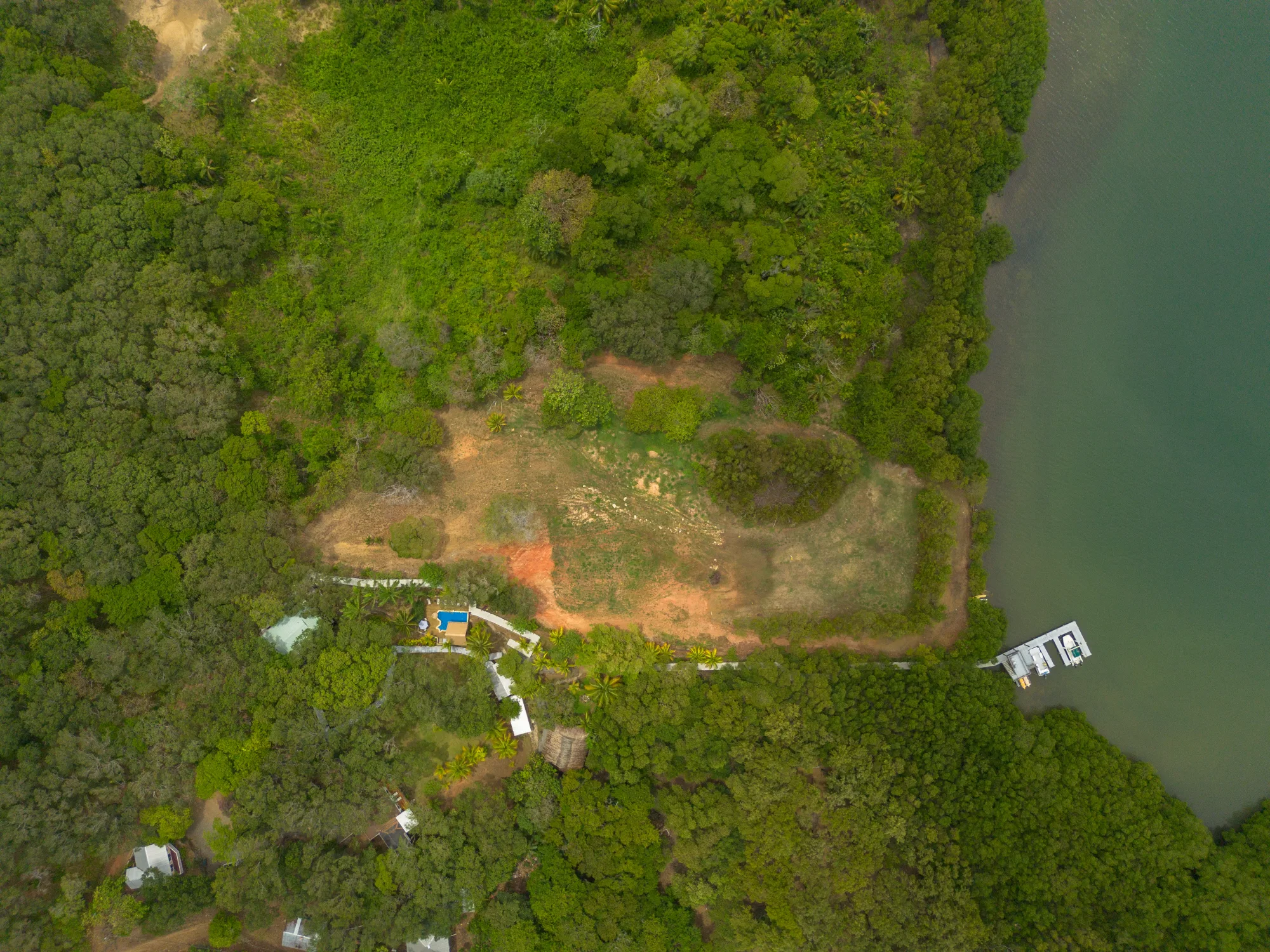 Man O War Cay, Protected Harbor Waterfront — exterior photo 9 of 14