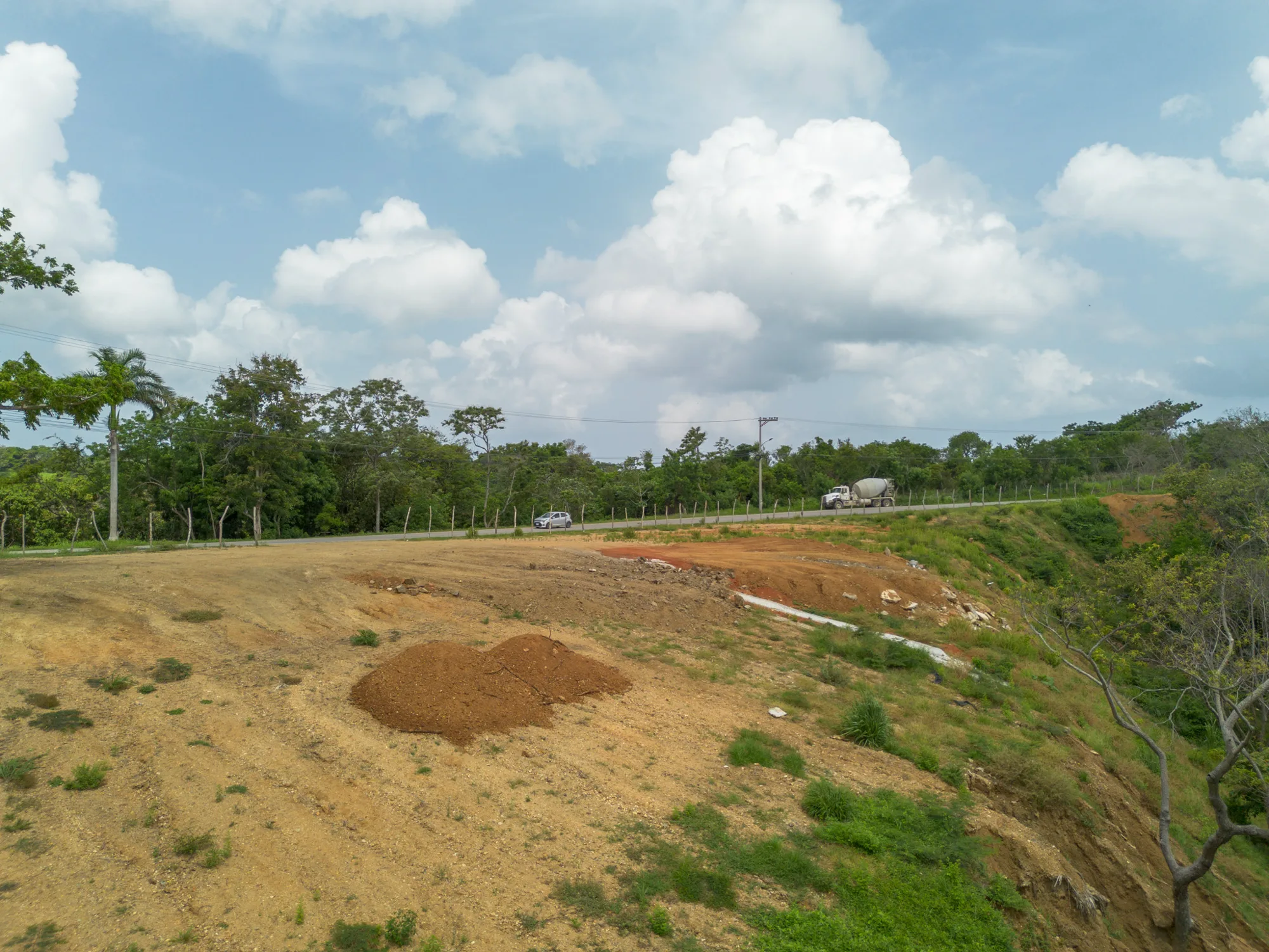 Man O' War, 2 Acres Prime Commercial Land — exterior photo 3 of 10
