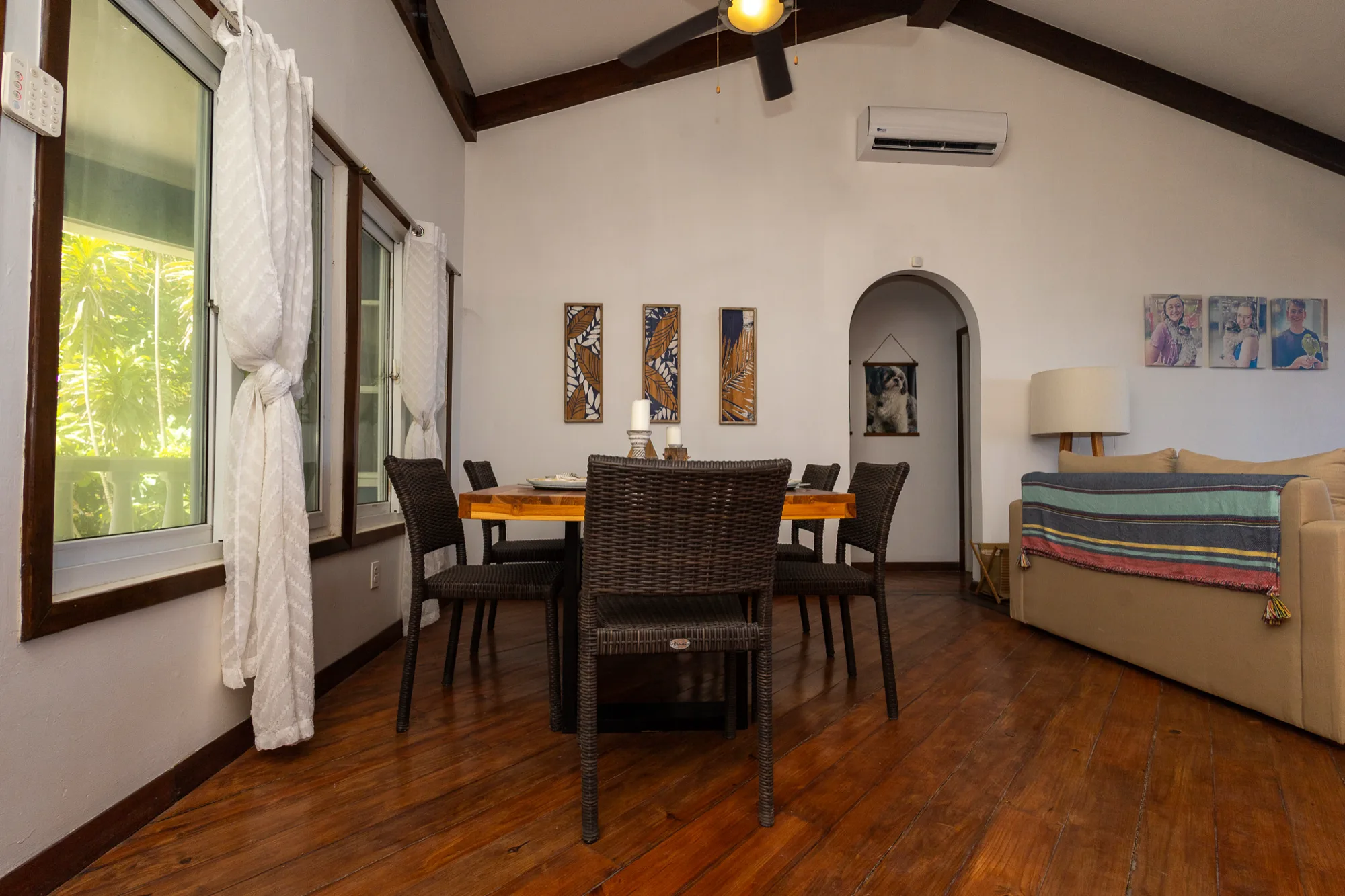 Beachfront Living & Income Retreat — interior photo 24 of 37