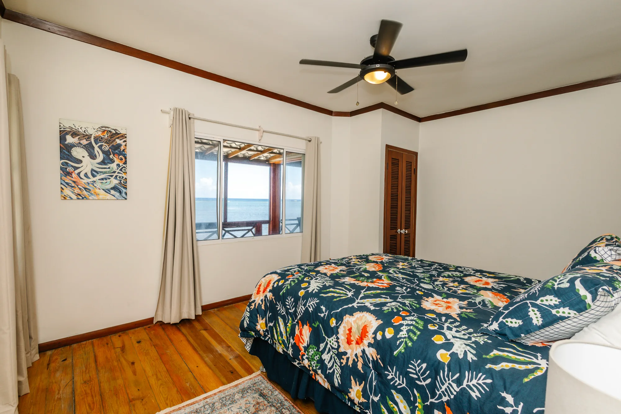 Beachfront Living & Income Retreat — interior photo 3 of 37